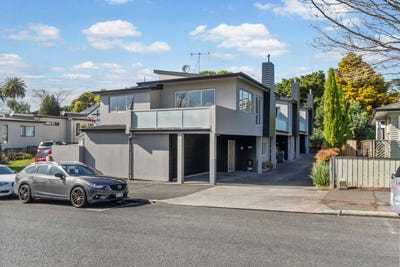 /international/nz/frankton-hamilton-city-380066114756/
