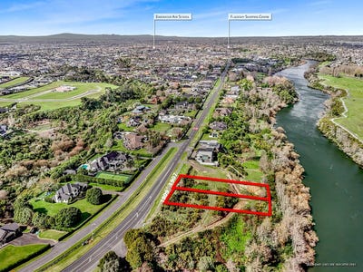 /international/nz/flagstaff-hamilton-city-380066095367/