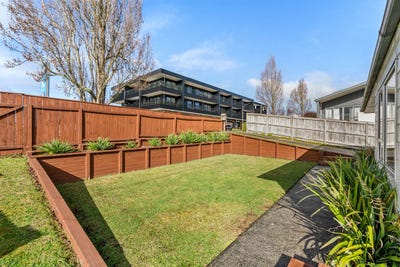 /international/nz/55-burns-street-cambridge-waipa-380066106152/