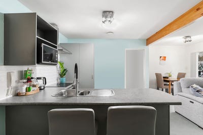 /international/nz/81-birkenhead-avenue-birkenhead-north-shore-city-380066101279/