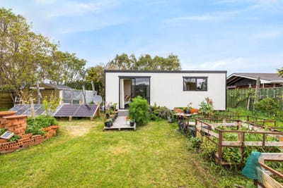 /international/nz/amberley-hurunui-380066097478/