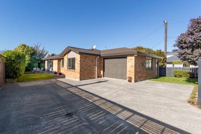 /international/nz/silverstream-upper-hutt-city-380066111052/