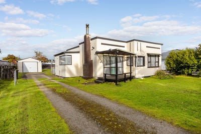 /international/nz/main-street-pahiatua-tararua-380066100320/