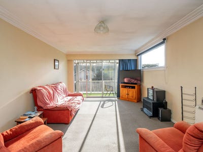 /international/nz/15-ward-street-waverley-south-taranaki-380066095563/