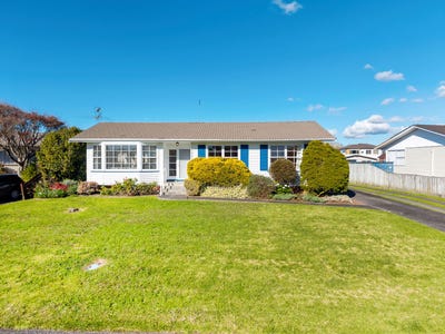 /international/nz/10-studfall-street-pakuranga-heights-manukau-city-380066169400/