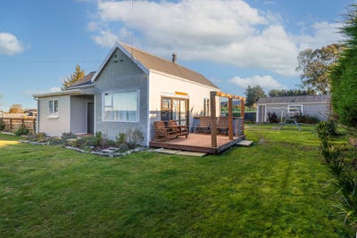 /international/nz/130-molloys-road-waimate-canterbury-380066165356/