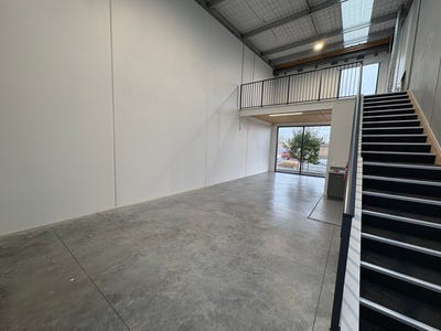 /international/nz/westgate-waitakere-city-380066149972/