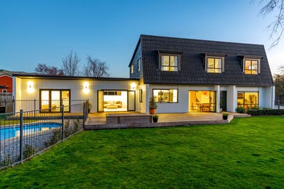 /international/nz/249-scott-street-redwoodtown-marlborough-380066077864/