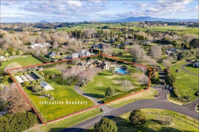 /international/nz/13-meadowgreen-drive-tamahere-waikato-380066179357/