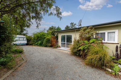 /international/nz/32-king-street-waimate-canterbury-380066115373/