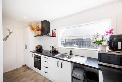 /international/nz/16-thomson-street-west-end-palmerston-north-city-380066108054/