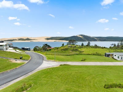 /international/nz/61-opononi-heights-drive-opononi-far-north-380066109079/