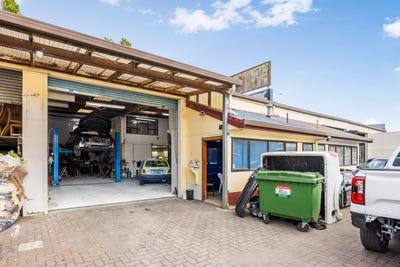 /international/nz/164-cavendish-drive-papatoetoe-manukau-city-380066137398/