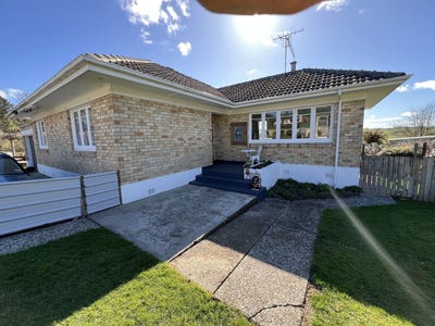 /international/nz/46-kea-street-piopio-waitomo-380066182016/