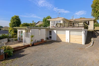 /international/nz/103-mansels-road-parkvale-tauranga-380066103042/
