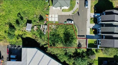 /international/nz/12-hulme-place-henderson-waitakere-city-380066102535/