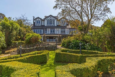 /international/nz/345-hebden-crescent-kelson-lower-hutt-city-380066121708/