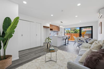 /international/nz/ranui-waitakere-city-380066091739/