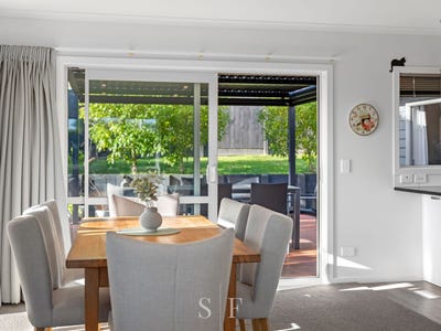 /international/nz/11-matuhi-street-waikanae-kapiti-coast-380066172250/