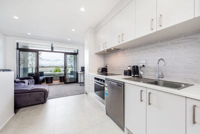 /international/nz/43-david-sidwell-place-stanmore-bay-rodney-380066119201/