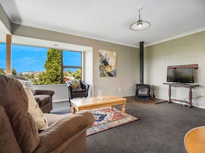 /international/nz/12-stirling-place-dinsdale-hamilton-city-380066105364/