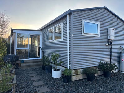 /international/nz/kaiapoi-canterbury-380066122880/