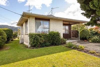/international/nz/34-wallace-street-featherston-south-wairarapa-380066116196/