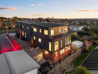 /international/nz/belmont-north-shore-city-380066100431/