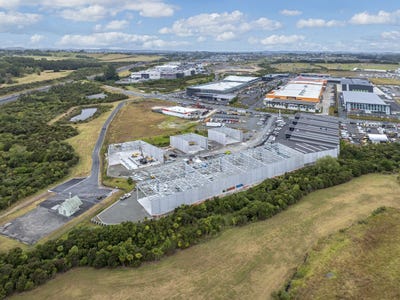 /international/nz/14-northside-drive-westgate-waitakere-city-380066129113/