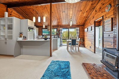 /international/nz/58-ranginui-street-ngongotaha-rotorua-380066120557/