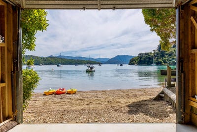 /international/nz/113-port-underwood-road-waikawa-marlborough-380066110592/
