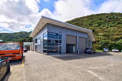 /international/nz/unit-9-50-gracefield-road-gracefield-lower-hutt-city-380066183216/