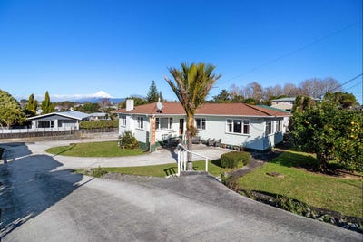 /international/nz/99-clawton-street-westown-new-plymouth-380066169261/