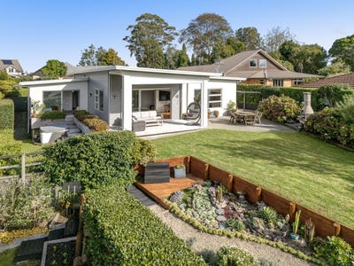 /international/nz/jarrah-park-drive-pyes-pa-tauranga-380066095871/
