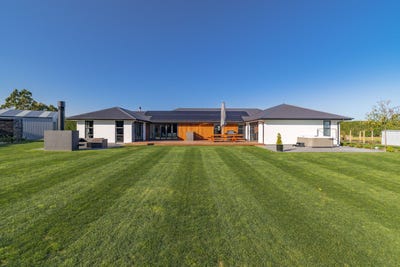 /international/nz/37-bradley-road-west-melton-selwyn-380066076820/