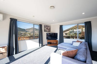 /international/nz/9-henrietta-way-nelson-city-nelson-bays-380066183676/