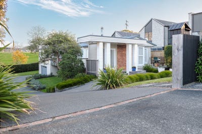 /international/nz/24-weybridge-crescent-glen-innes-auckland-city-380066113670/