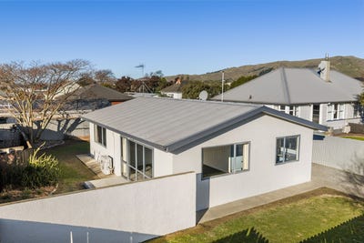 /international/nz/blenheim-central-marlborough-380066175946/