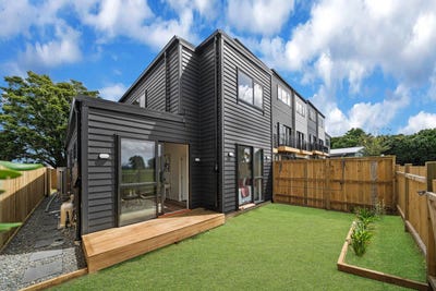 /international/nz/22-cherry-tree-place-massey-waitakere-city-380066179712/