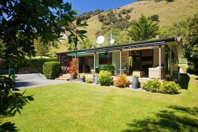 /international/nz/2147-state-highway-1-oaro-kaikoura-380066119066/