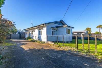 /international/nz/bulls-rangitikei-380066089413/