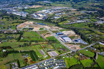 /international/nz/whenuapai-waitakere-city-380066148559/