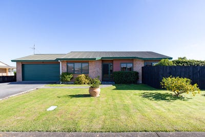 /international/nz/ngatea-hauraki-380066110877/