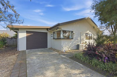 /international/nz/takaka-tasman-380066102433/