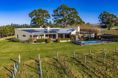 /international/nz/83-church-road-waipara-hurunui-380066079745/