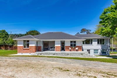 /international/nz/33-moeraki-road-maoribank-upper-hutt-city-380066166974/