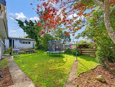 /international/nz/49b-lisa-crescent-mangakakahi-rotorua-380066101285/