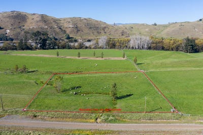 /international/nz/26-river-road-otane-central-hawkes-bay-380066117385/