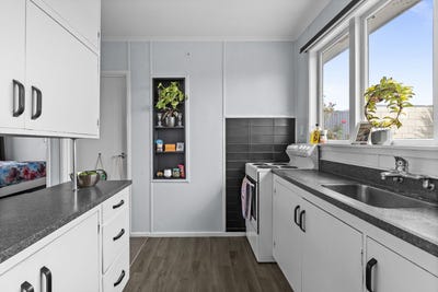 /international/nz/pirimai-napier-city-380066111472/
