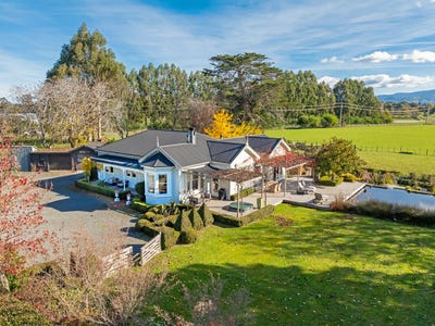 /international/nz/82-mckinstry-avenue-masterton-wairarapa-380066105974/